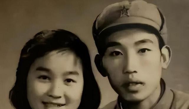 1959 年，志愿军排长王兴复，为了跟朝鲜爱人在一起，主动放弃中国国籍，留在朝鲜