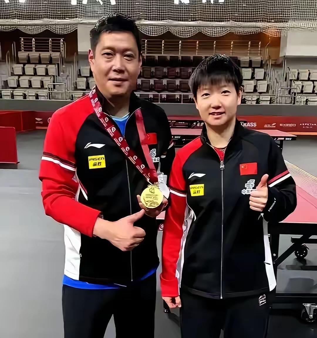 邱贻可真正应验了徒弟莎莎那句玩笑话：我在运动员里排第几，你就在教练中排第几！
