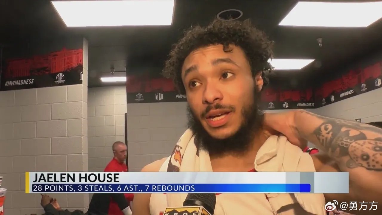 北控男篮 的杰伦来了！我总觉得他长的像谁，像谁呢？杰伦·豪斯，他的父亲是08年凯