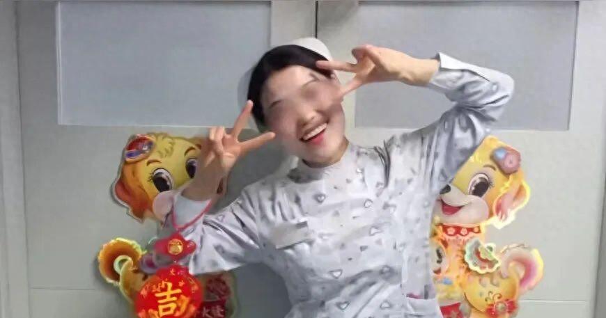 西安护士遇害案开庭在即. 前男友暴力记录震惊民众. 死者日记曝光婚姻真相.
西安