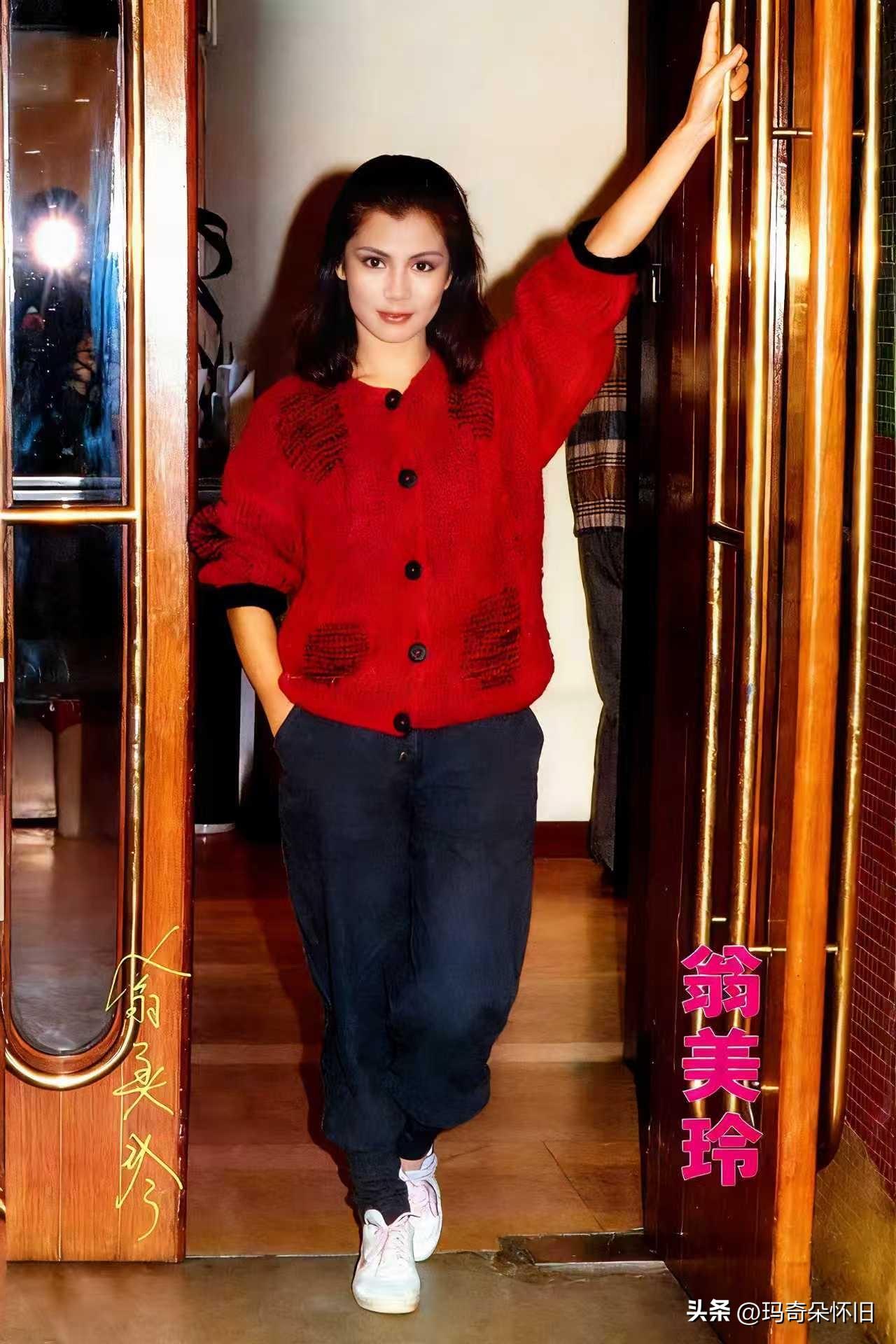 集卡领红包红红火火，骏马奔腾翁美玲