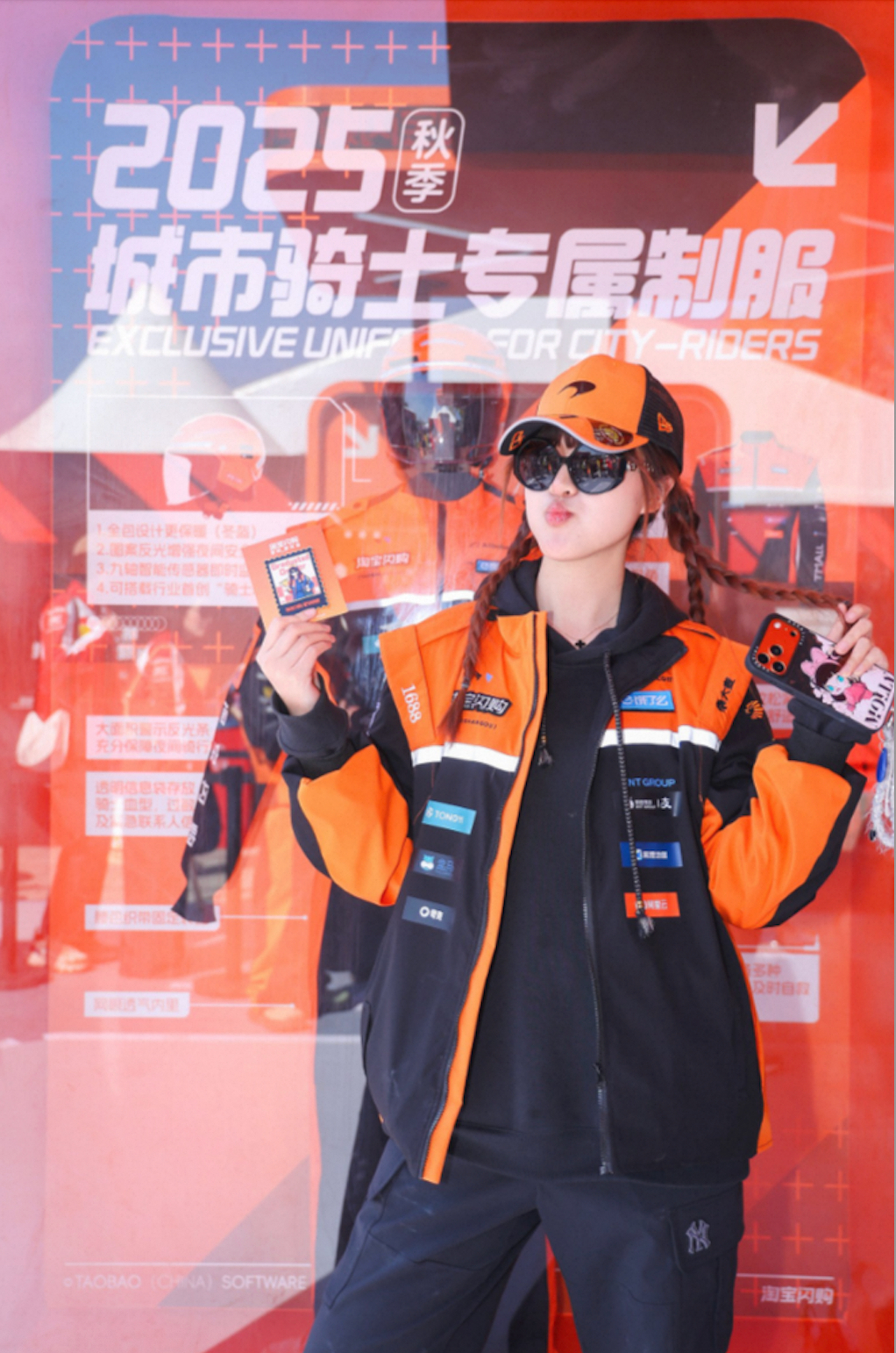 淘宝闪购把F1速度带出赛道去F1现场看决赛的朋友发来的图，大家一起来品鉴（哈哈）