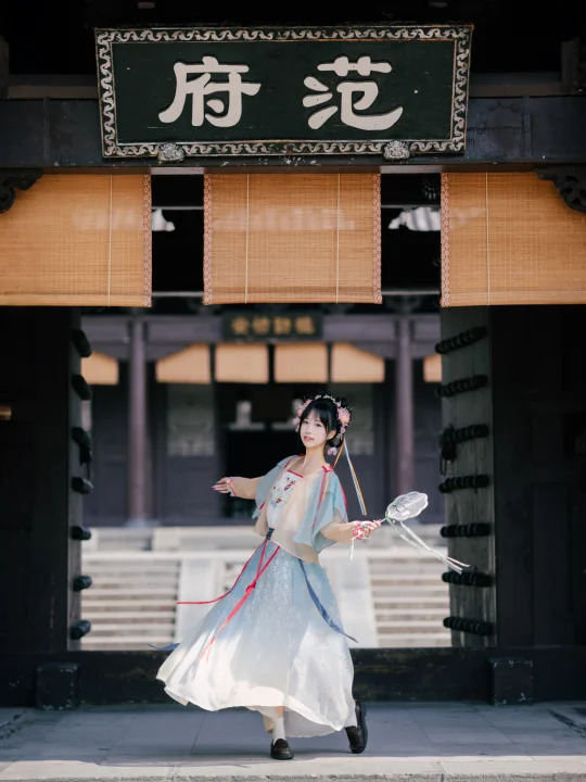 汉服写真丨太好了！是凌妙妙！我们有救啦！✨🌌