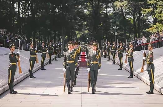 为什么归国的志愿军遗骸都是从韩国回家的，而不是朝鲜？首先得清楚，志愿军烈士的遗骸