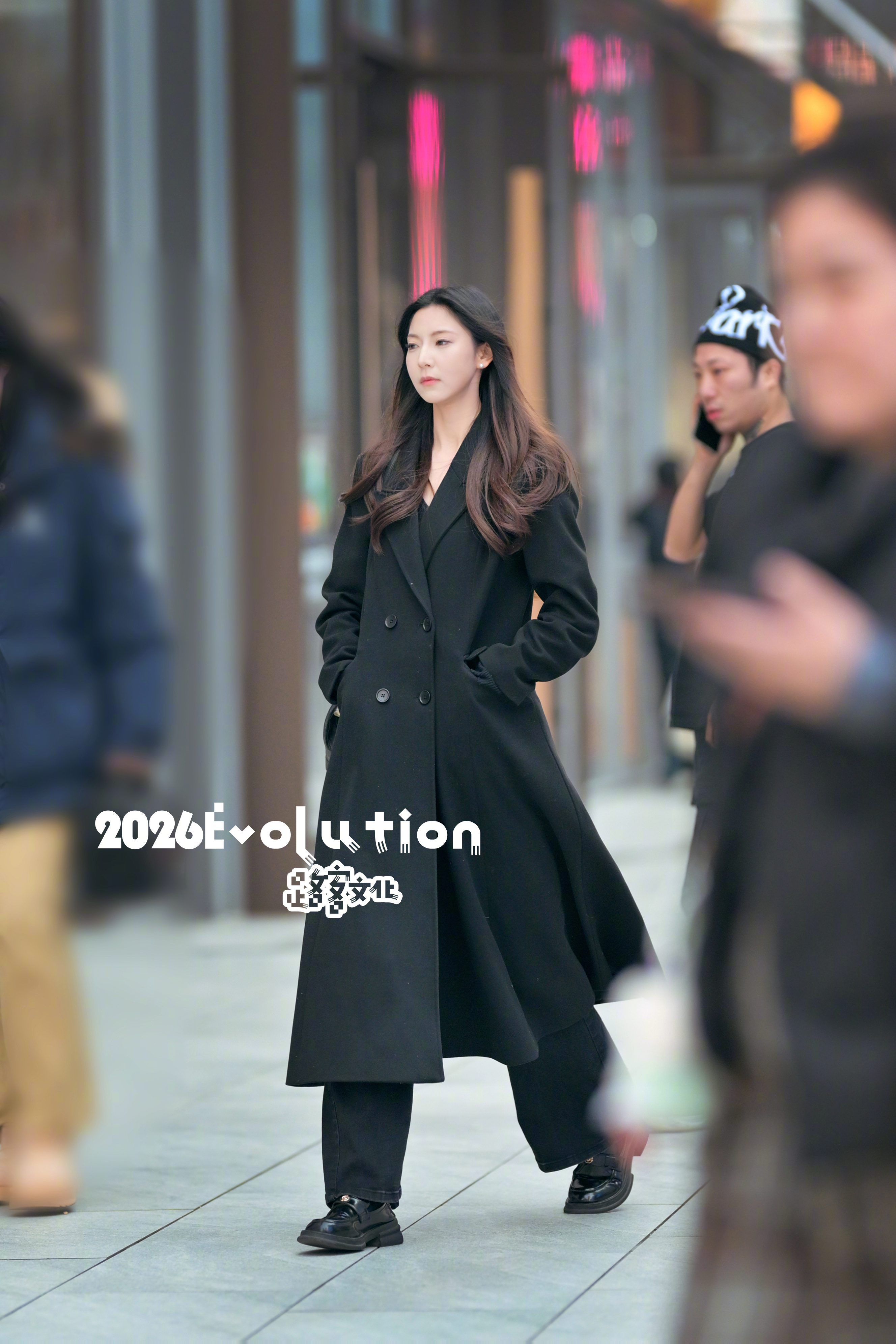 好帅气的小姐姐啊！好喜欢 