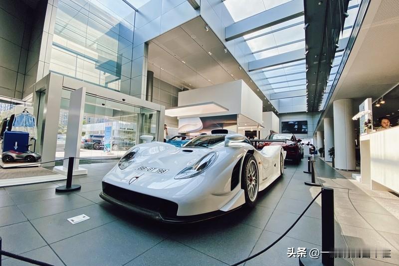 你觉得一款车怎样才算“高级”? 一款车咋样才算“高级”呢？我觉着不能光看价格。