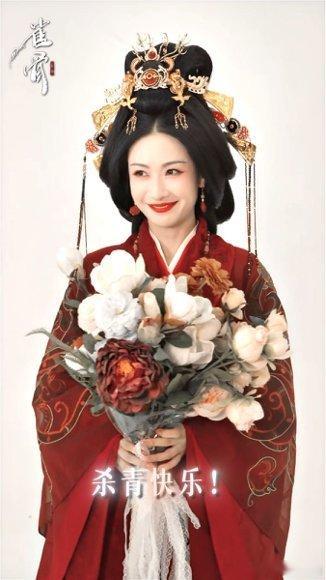安陵容终于熬成太后了刷到《雀骨》何太后的cut，突然释怀了——谁说安陵容非得是悲
