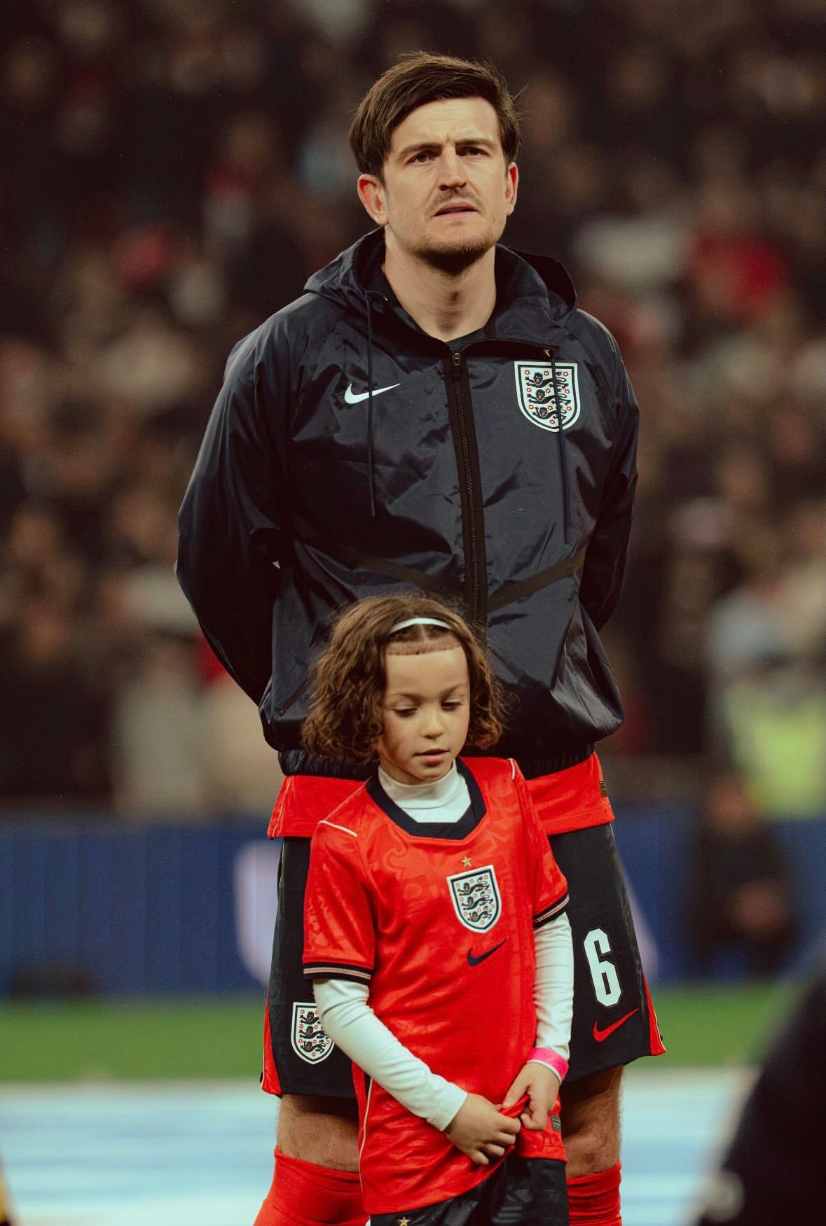 每日邮报记者Craig Hope：当马奎尔在比赛最后时刻率领“特别小队”替补登场