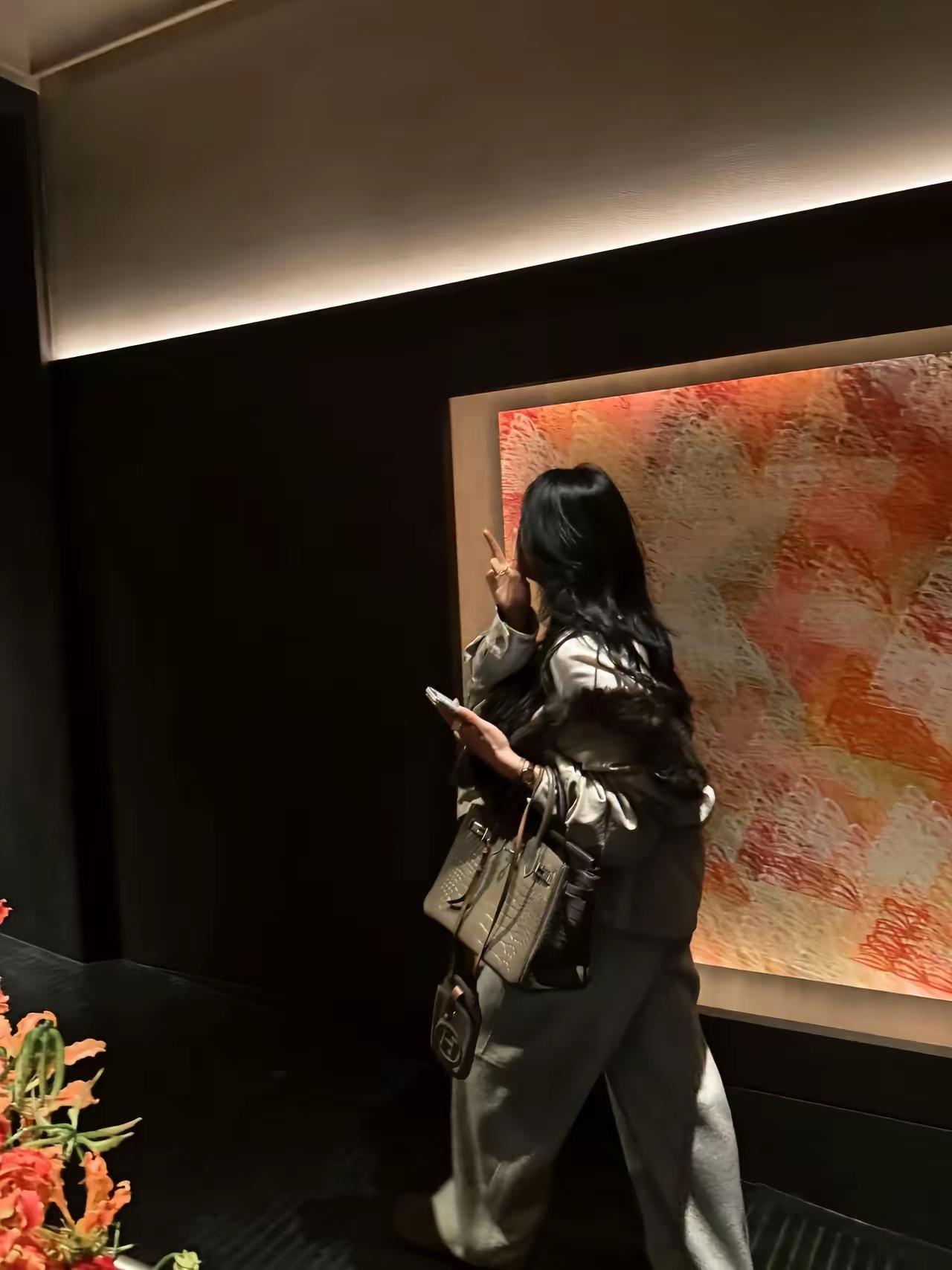 世界上没有白走的路，只有停下来的人。 明早见，我的铁铁。高级穿搭 慵懒风穿搭