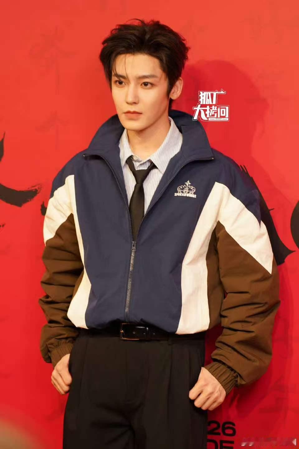 侯明昊夹克穿搭侯明昊背头夹克侯明昊背头夹克，帅啊，