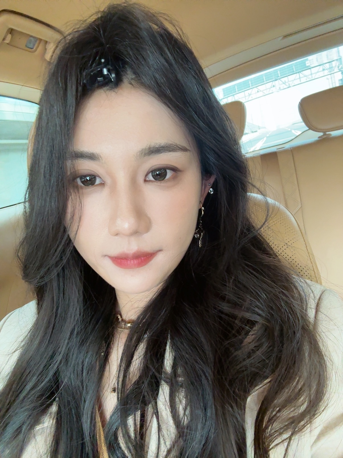 飞机上画了个妆🤳到珠海了！去拍一台华系MPV卷妹的日常卷妹的唠嗑我与汽车的日常