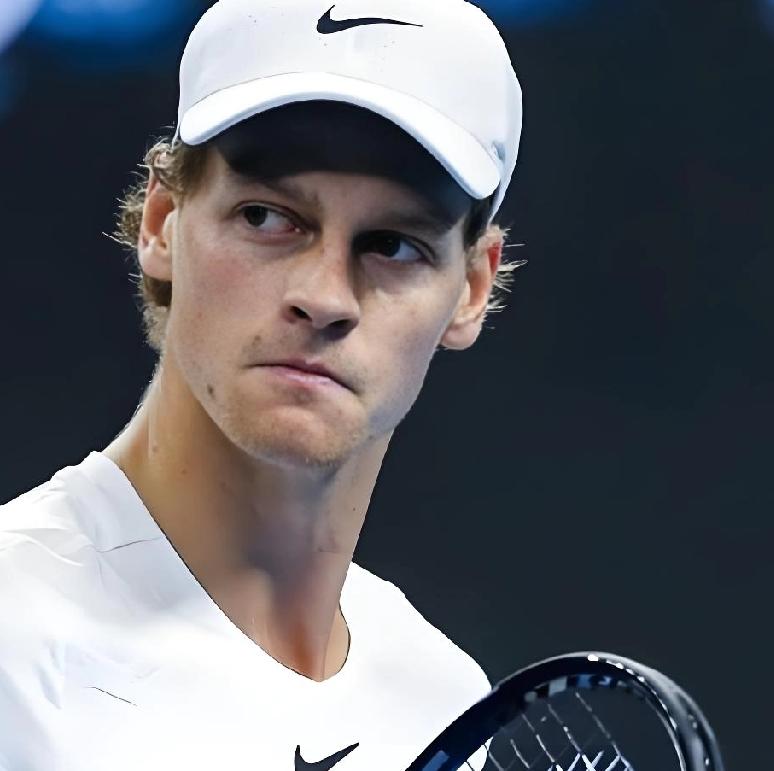 阿尔卡拉斯2-1取胜埃切维里 ，晋级蒙特卡洛大师赛八强！
       北京时间