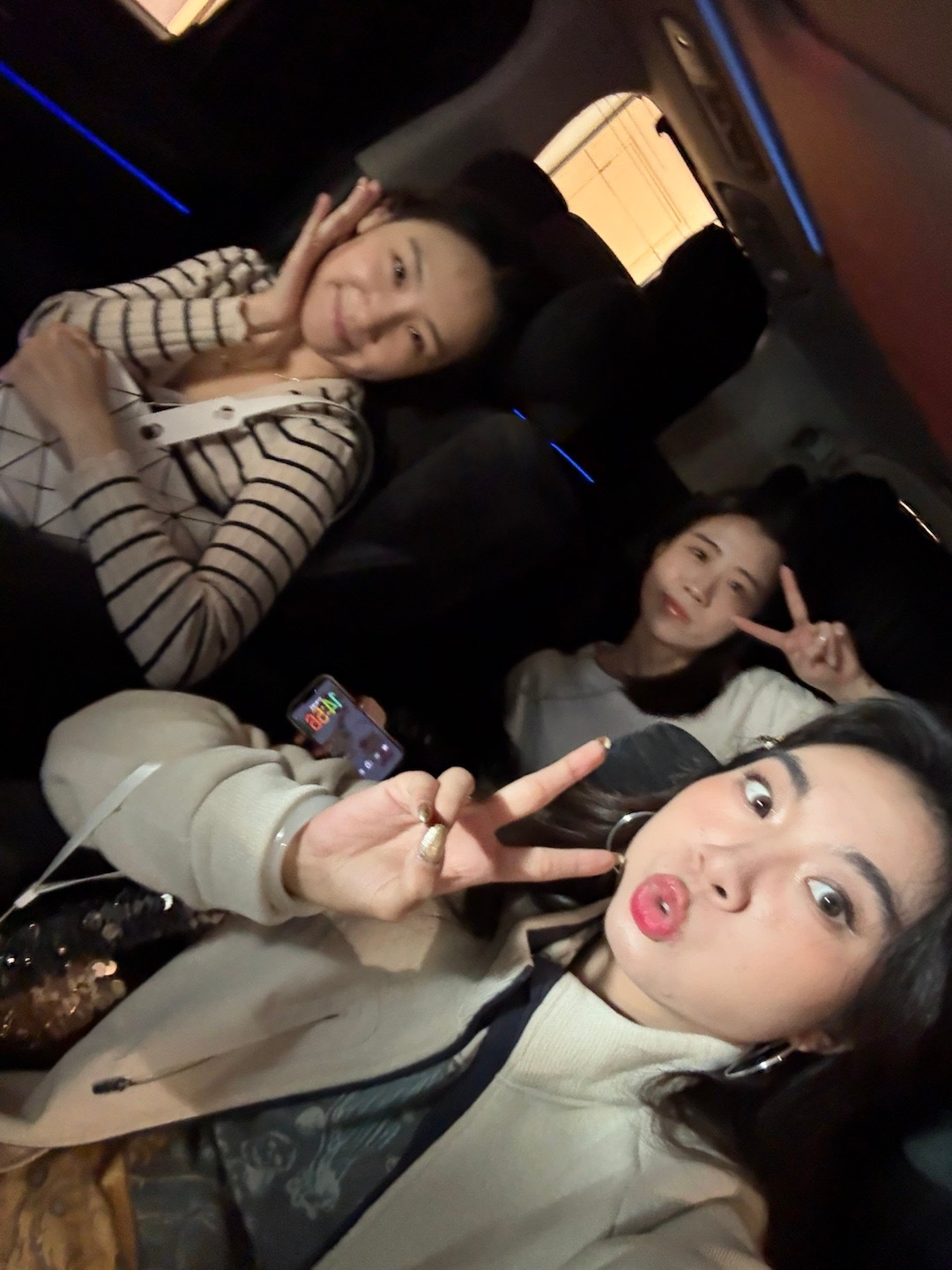 要记住所有快乐的时光牛马又回去上班 