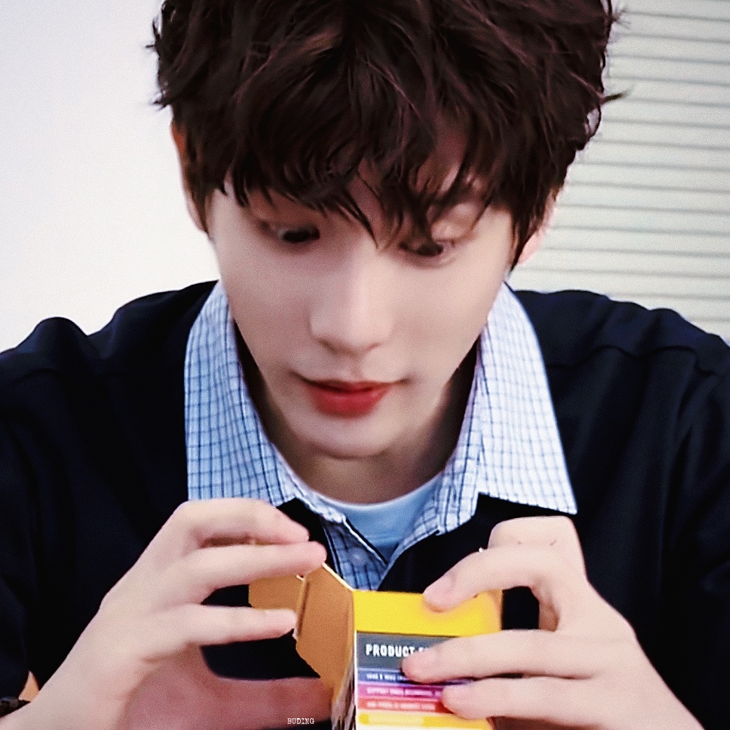 jiang jiang～欢迎收看萌界男神随便一帧都是头像系列～亲晕你·王安宇 ·