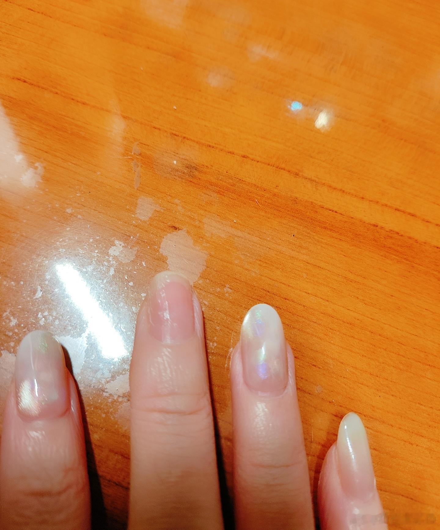 收拾个床铺甲片掉了一个，死活没找到还补不了，商家说没货了😭😭😭孩子最喜欢的