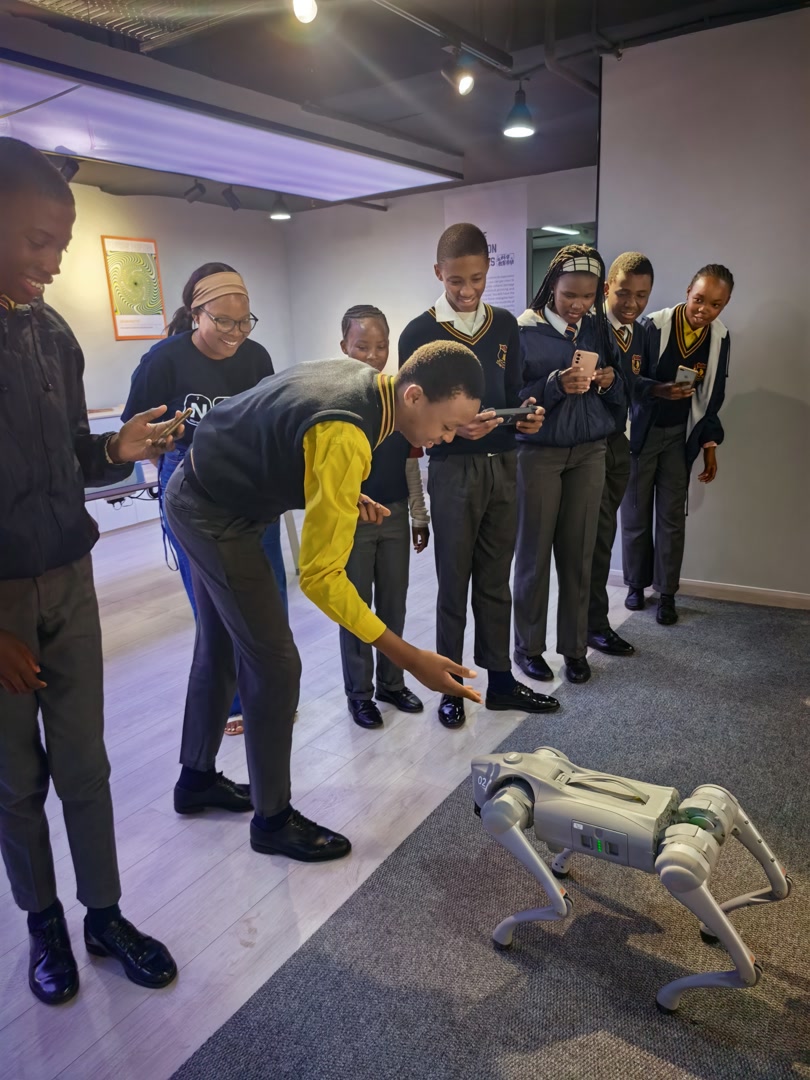 中非友好合作示范项目倾听科学空间开放，设置4大特色展区