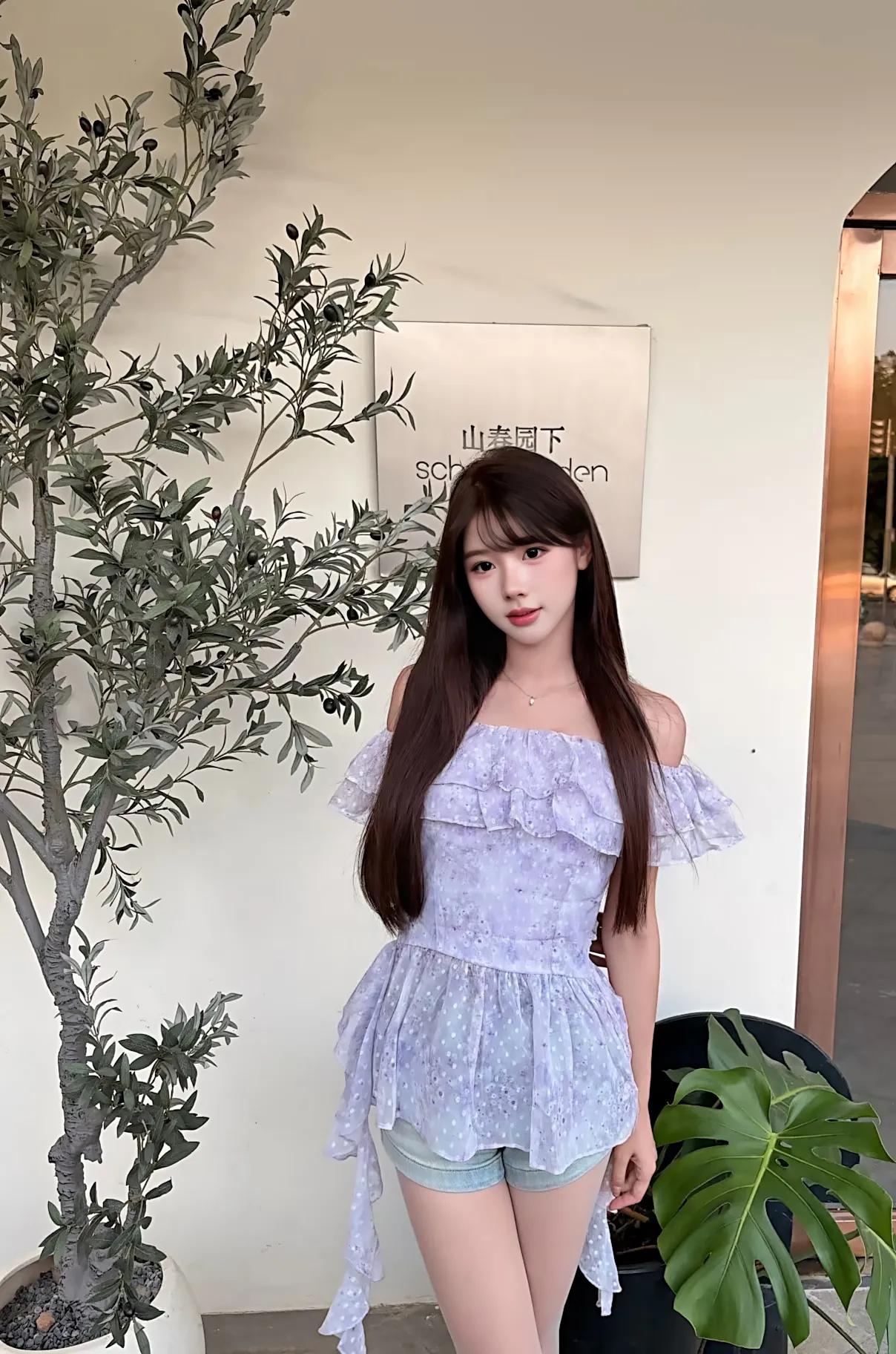钱，女人，哪个重要。当然是钱重要，有钱什么女人都可以得到，有女人不一定能得到钱，