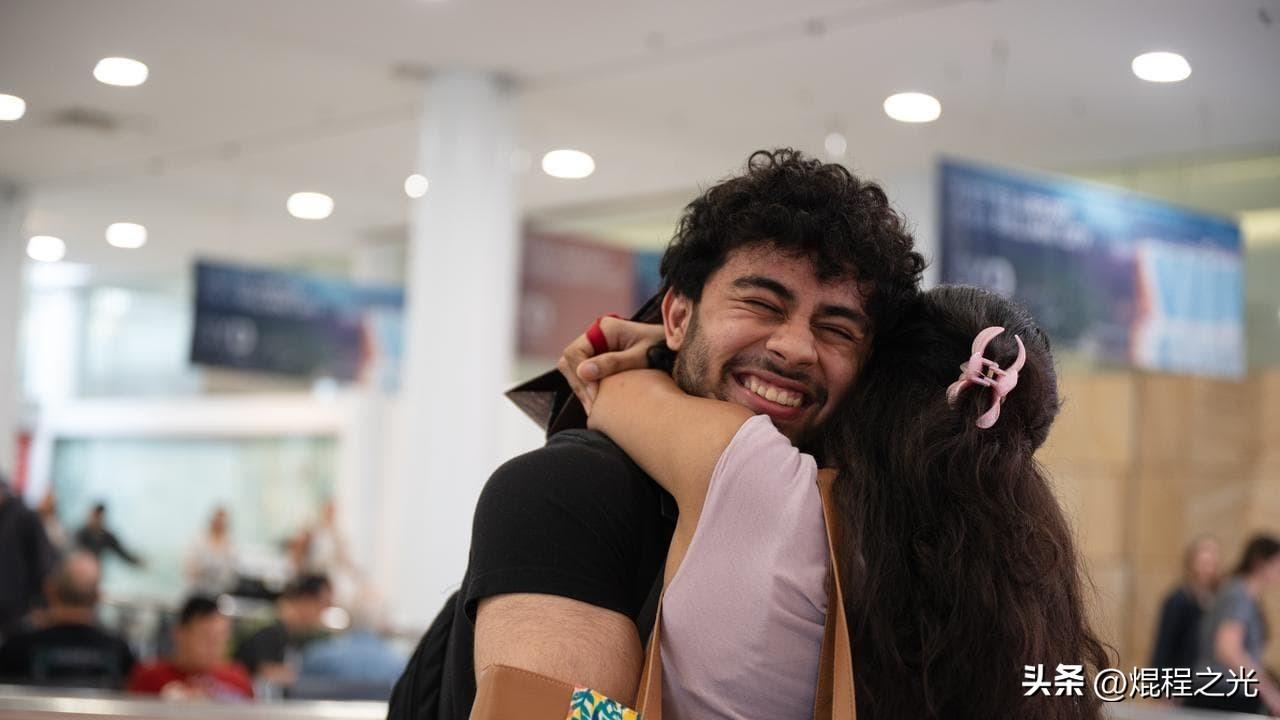 中东打仗，澳洲两头忙：撤人难，还惹军事麻烦！

中东战火纷飞，澳大利亚焦头烂额。