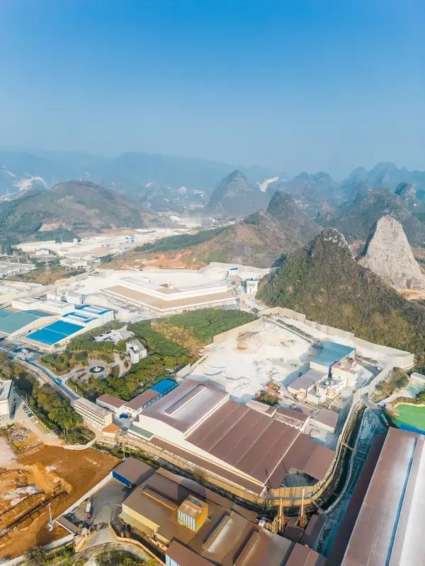 宜昌国企入场新建15万吨磷酸铁锂项目，这无疑是个大动作！磷酸铁锂在新能源电池领域
