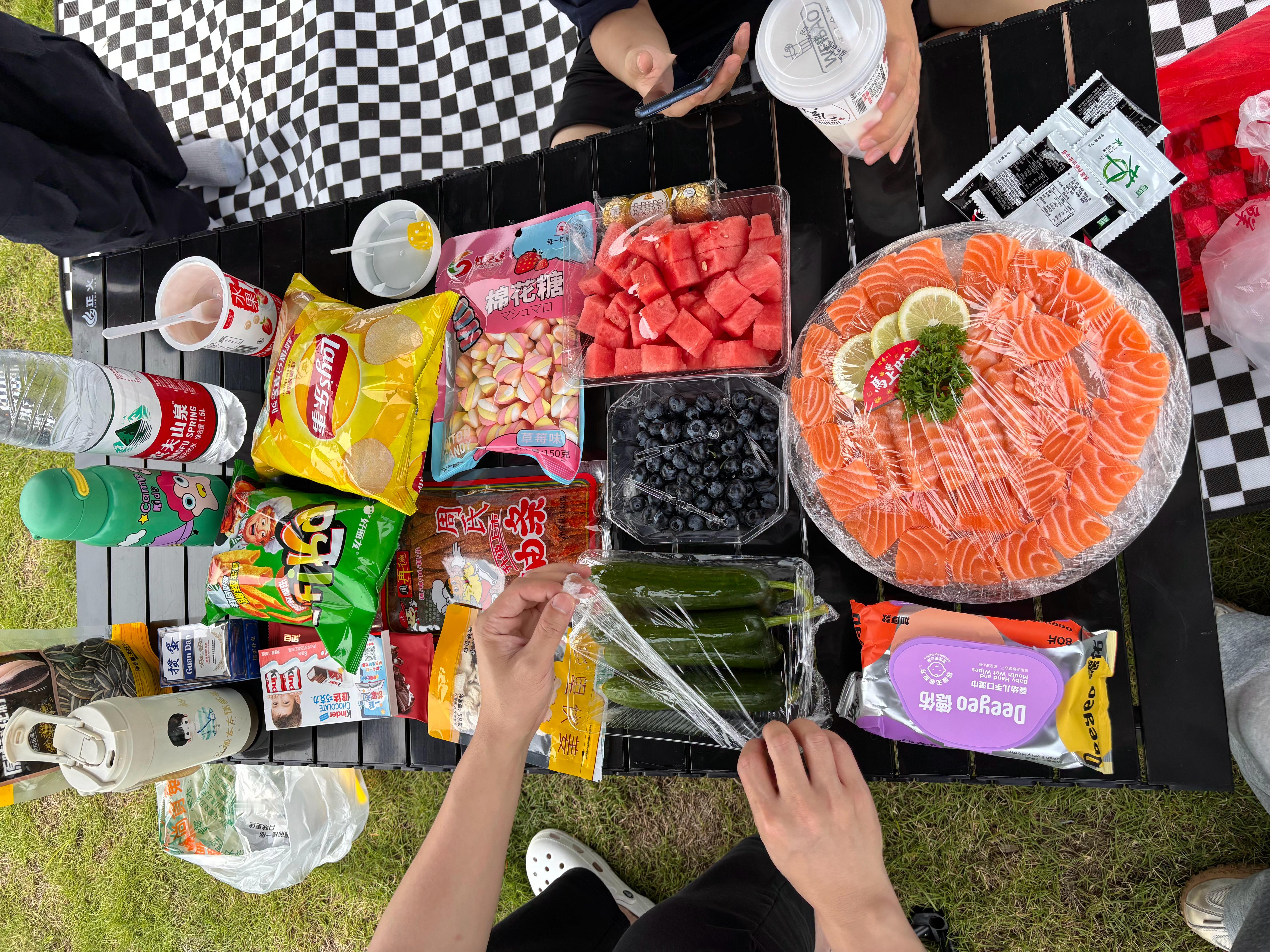 天气极好 适合露营⛺️微风徐徐 蓝天白云 惬意得很！ 