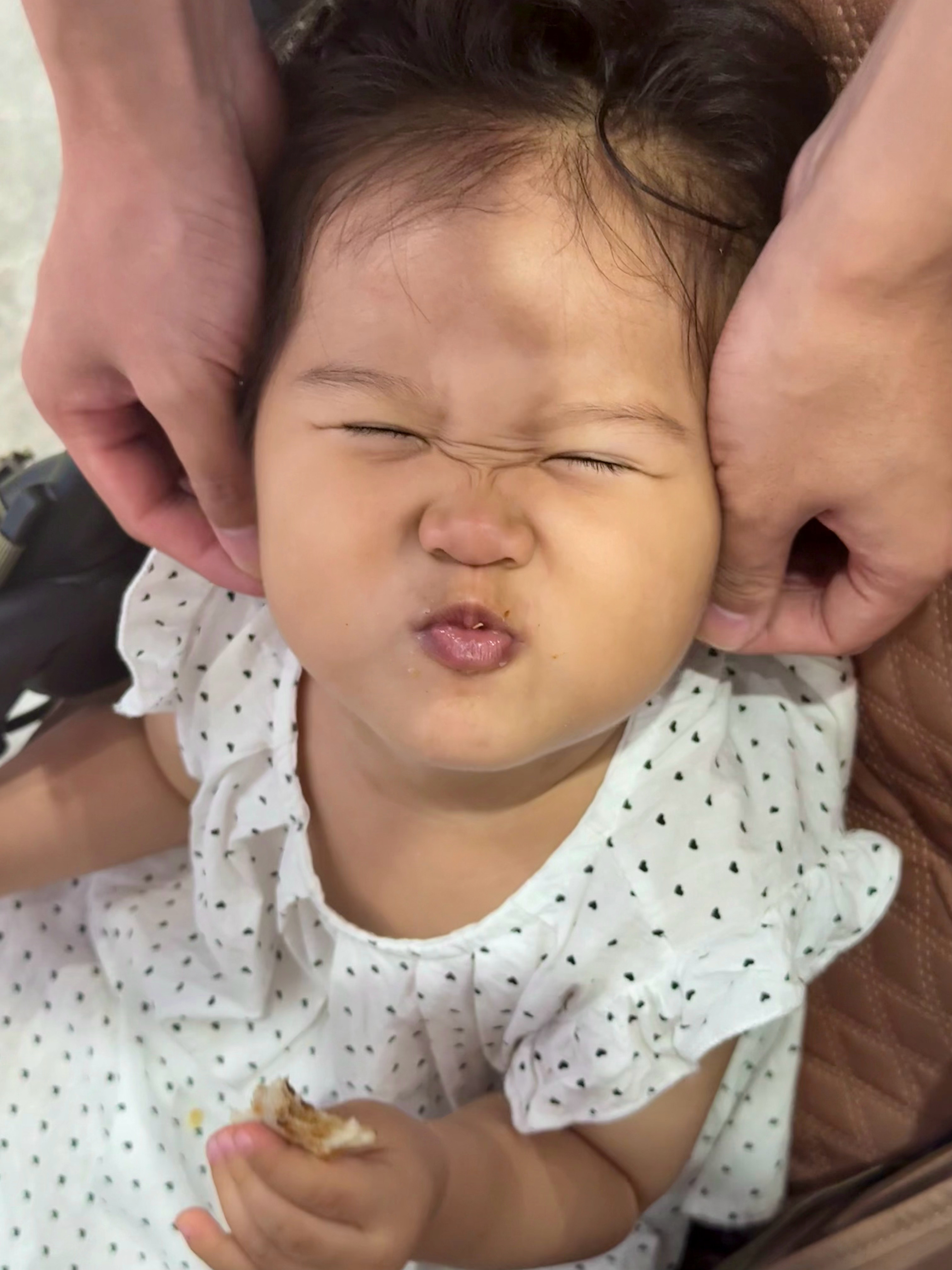 年纪最小最爱臭美的小妞妞 ​​​