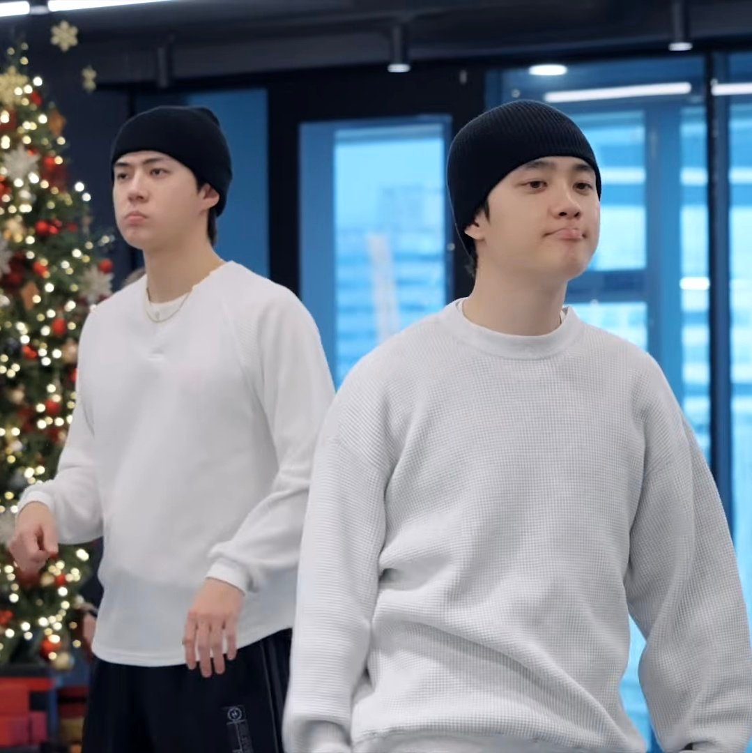 一张感觉很喜庆又可爱的照片