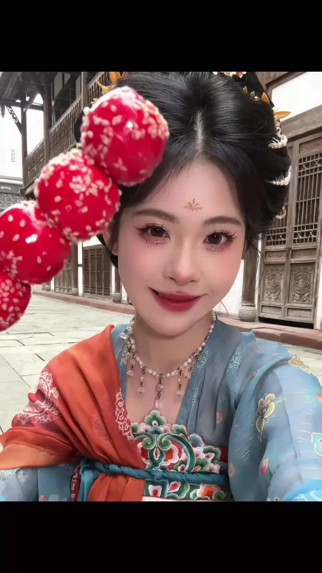 家人们，穿越到大唐了！v我50助我进宫
