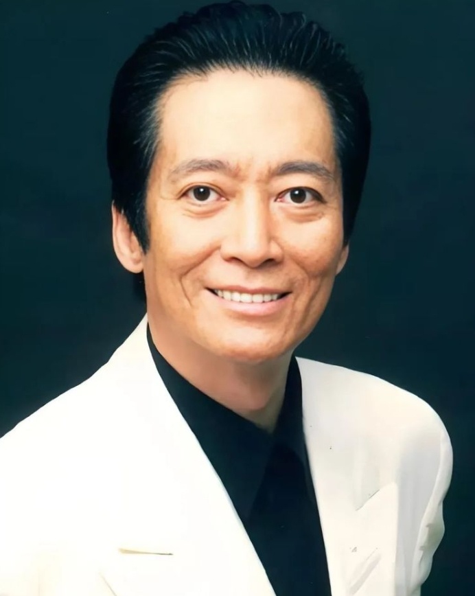【香港知名#演员方刚去世#】据港媒5月31日报道，著名演员方刚去世，享年78岁。