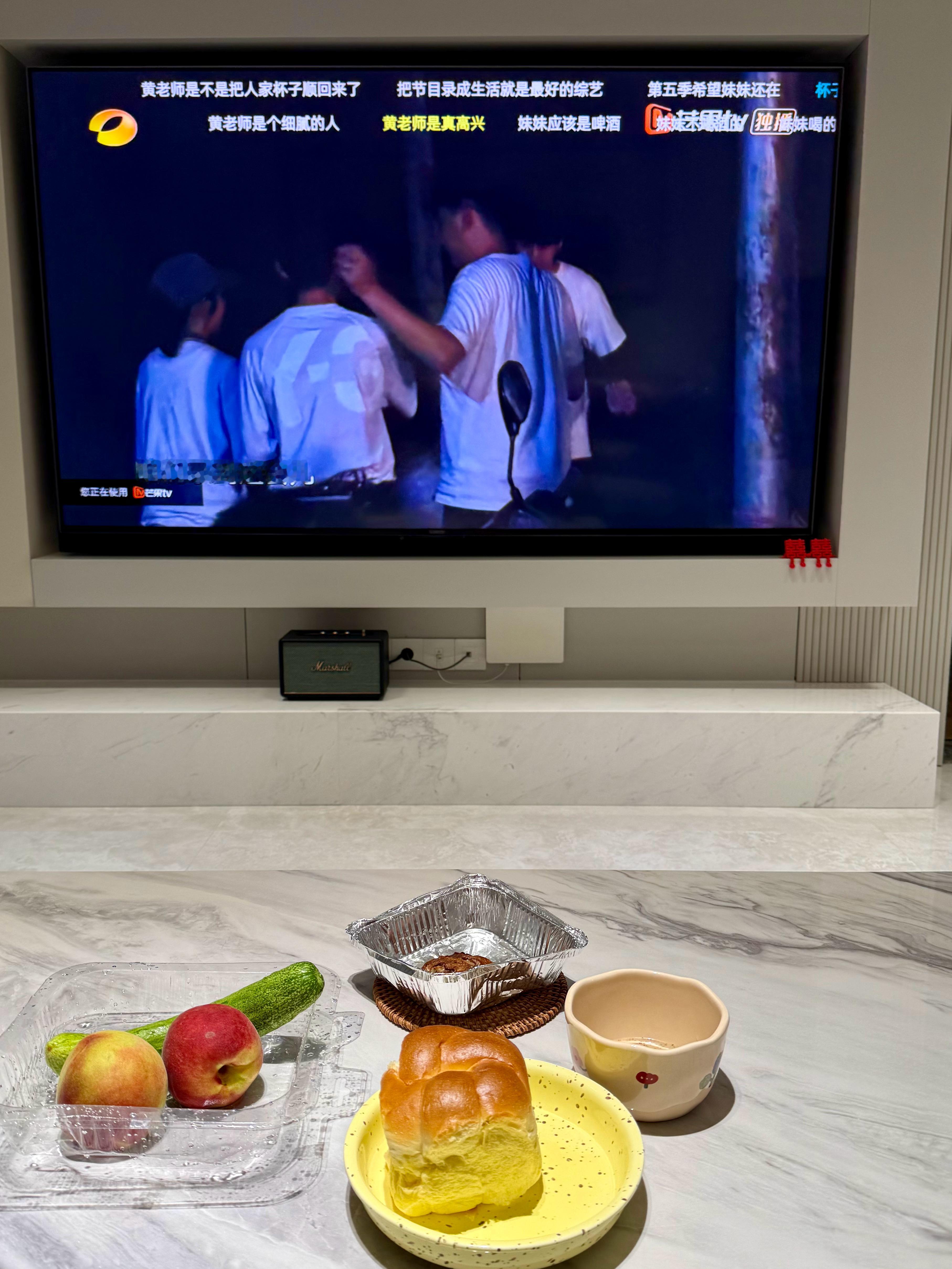 今天的一日三餐是图一到图三好喜欢老狼来的这期好喜欢我买的亚麻上衣最后一个是之前的