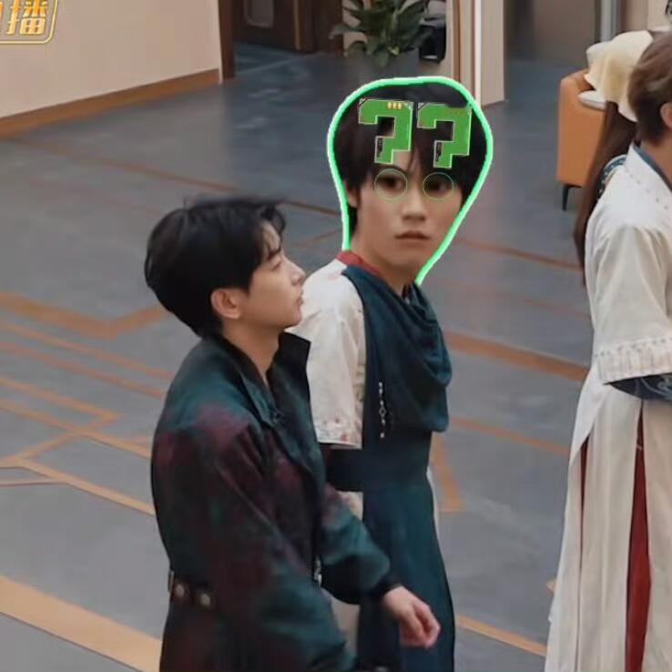 张真源：后期你...我真要报J了[哈哈] ​​​