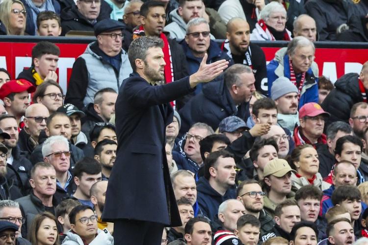 卡里克真硬。
老子专打精锐。
曼联十天前主场打的曼城满地找牙，今晚客场3:2强势