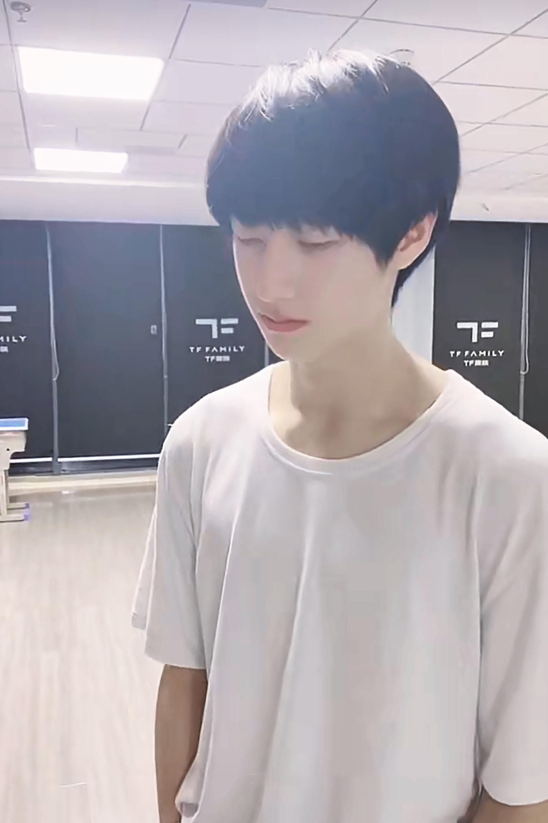 小茉莉🤲🤲朱志鑫