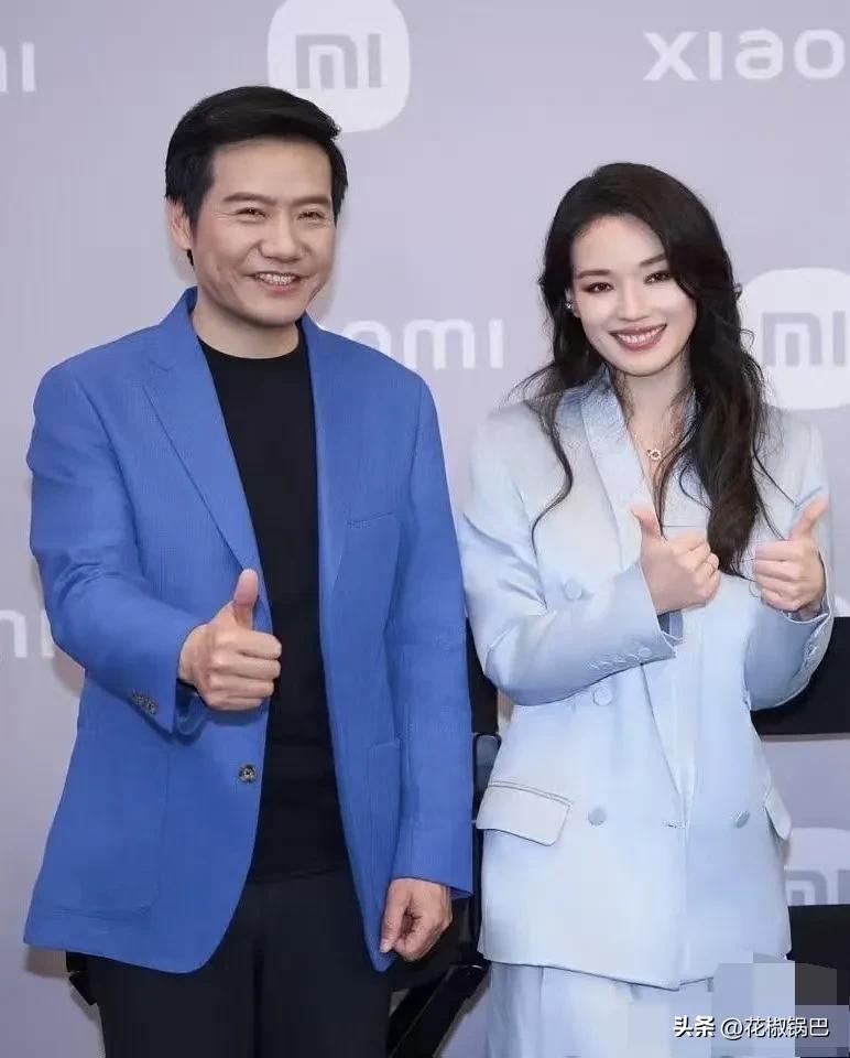 雷军都56了，但看他一点不像个老头，肚子不大、头发也不掉，精神状态比很多年轻人还