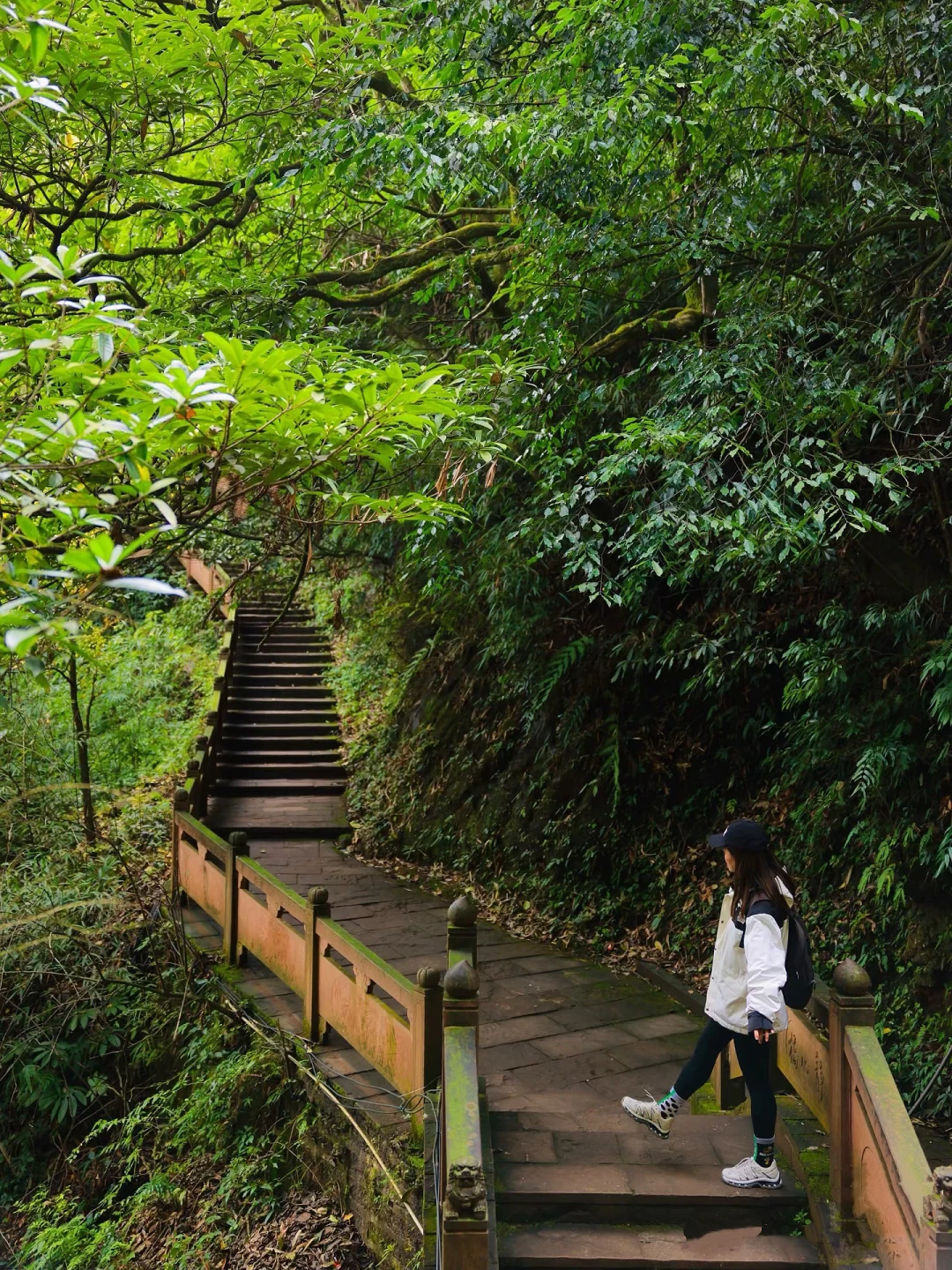 成都小众徒步🍃被严重低估的千年仙山古寺