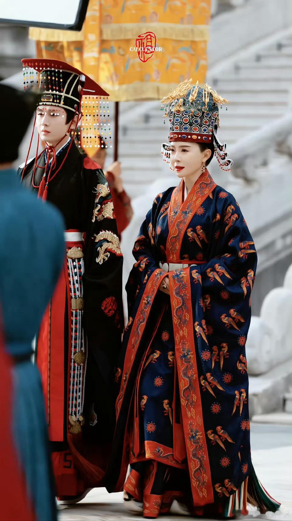 陈数母仪天下既视感陈数在《两京十五日》里演的张皇后气场好足，古装端庄大气，仪态气