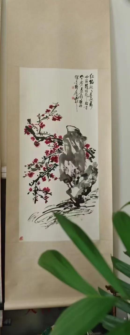 1）王个簃
2）王雪涛  69×40.5  三平尺  原裱镜心
带荣宝斋展览出版