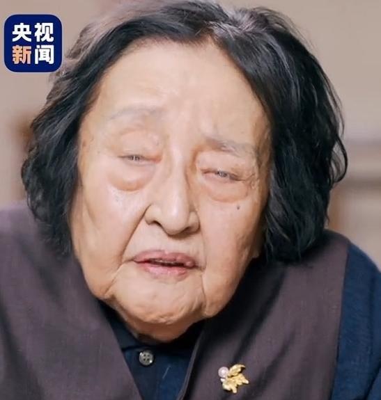 5月3日报道，央视《吾家吾国》放出两段暖心短片，瞬间引爆全网目光。在北京中医医院