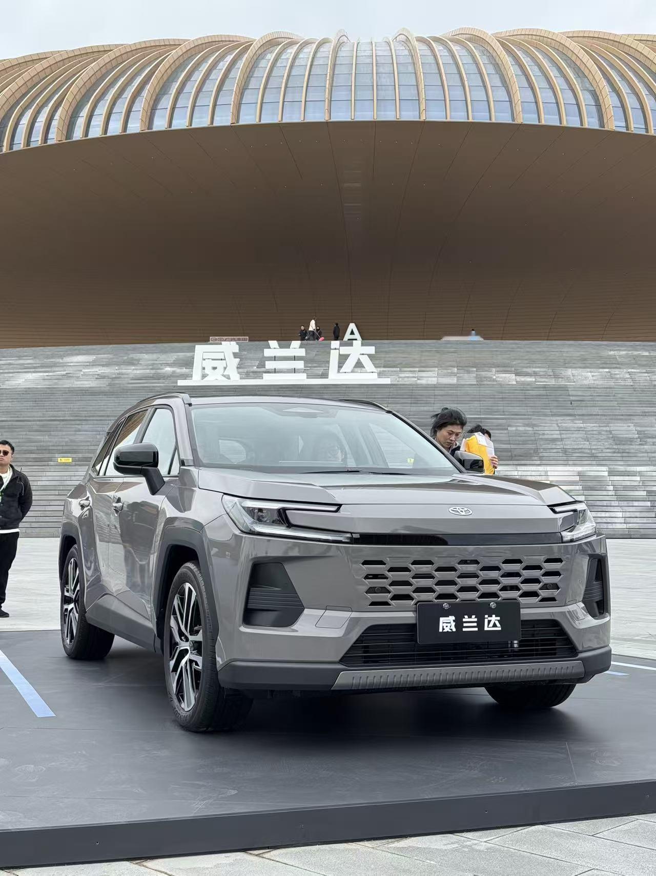 全新威兰达定价出炉！15.98万起步
这代车型会有2.0NA、2.0HEV和2.