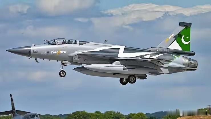 这个世界上要有大变局发生？印尼要40架枭龙战机，孟加拉国要48架枭龙战机，沙特，