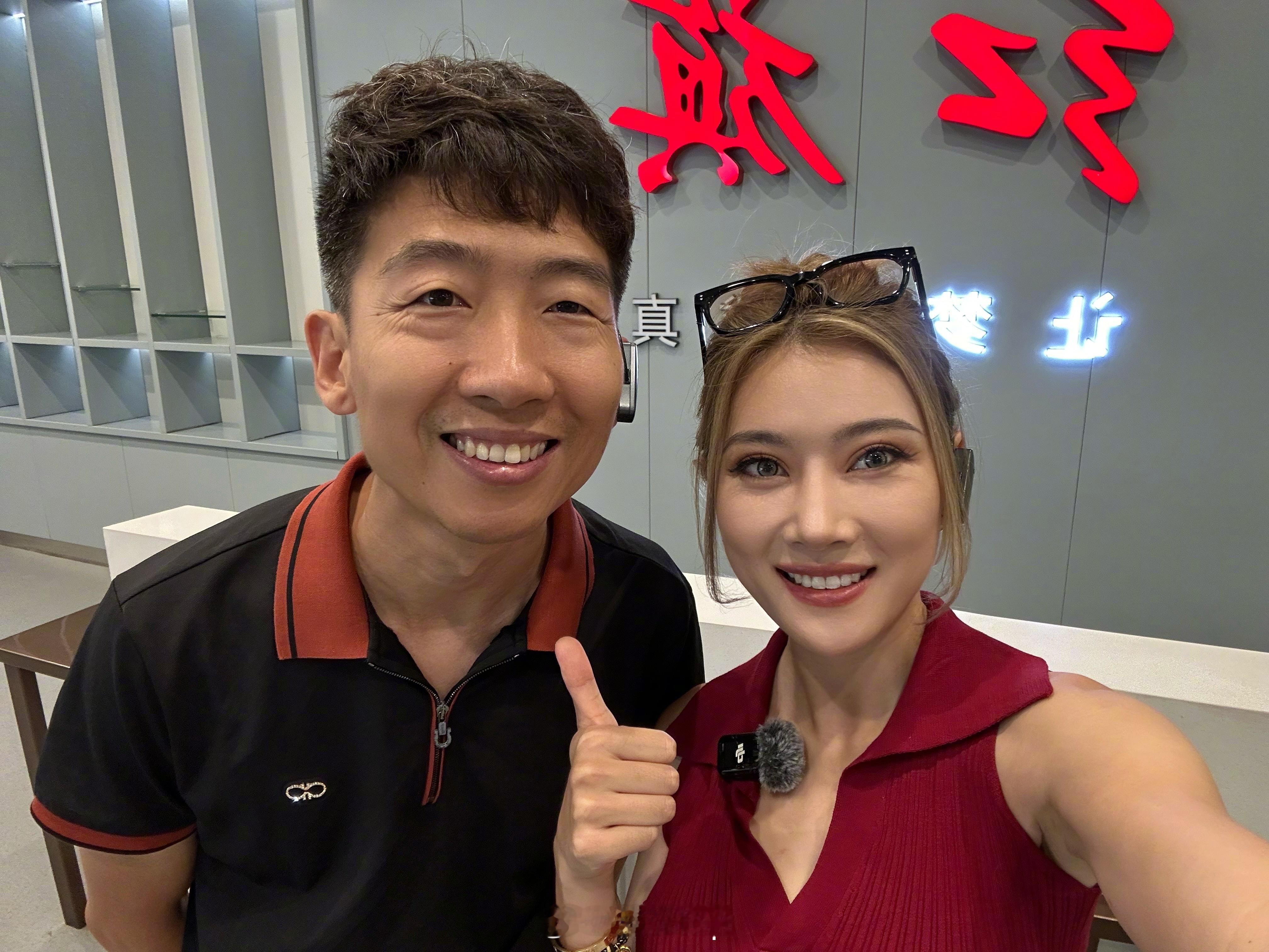 会骑摩托车的女粉儿不多 ，还很懂的就更少了 ​​​