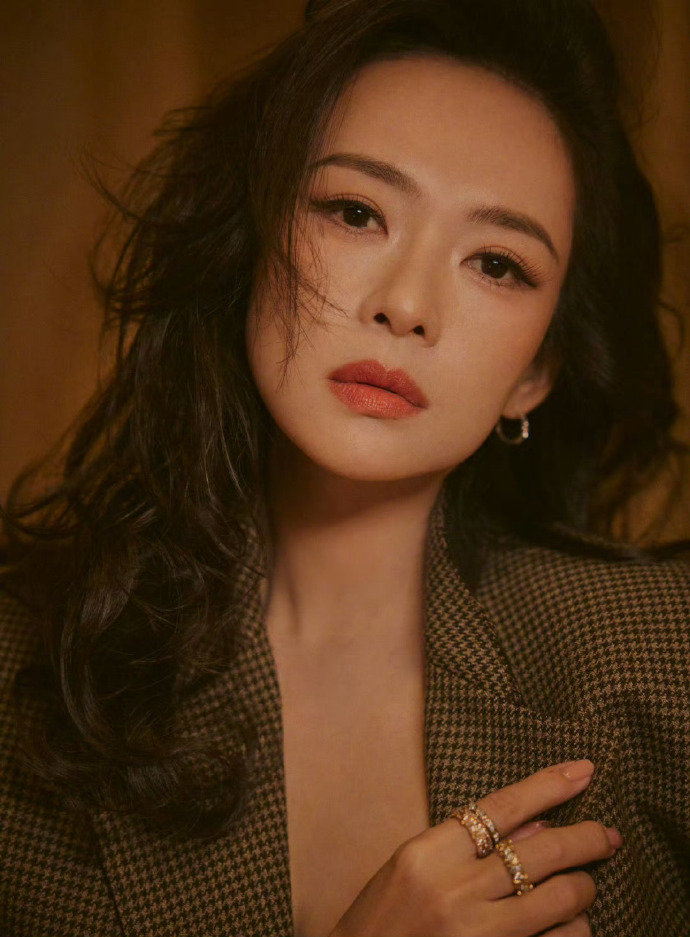 蒋勤勤金莲花最佳女配 哇塞！蒋勤勤又拿奖啦，50岁还在拼，太牛啦！ 