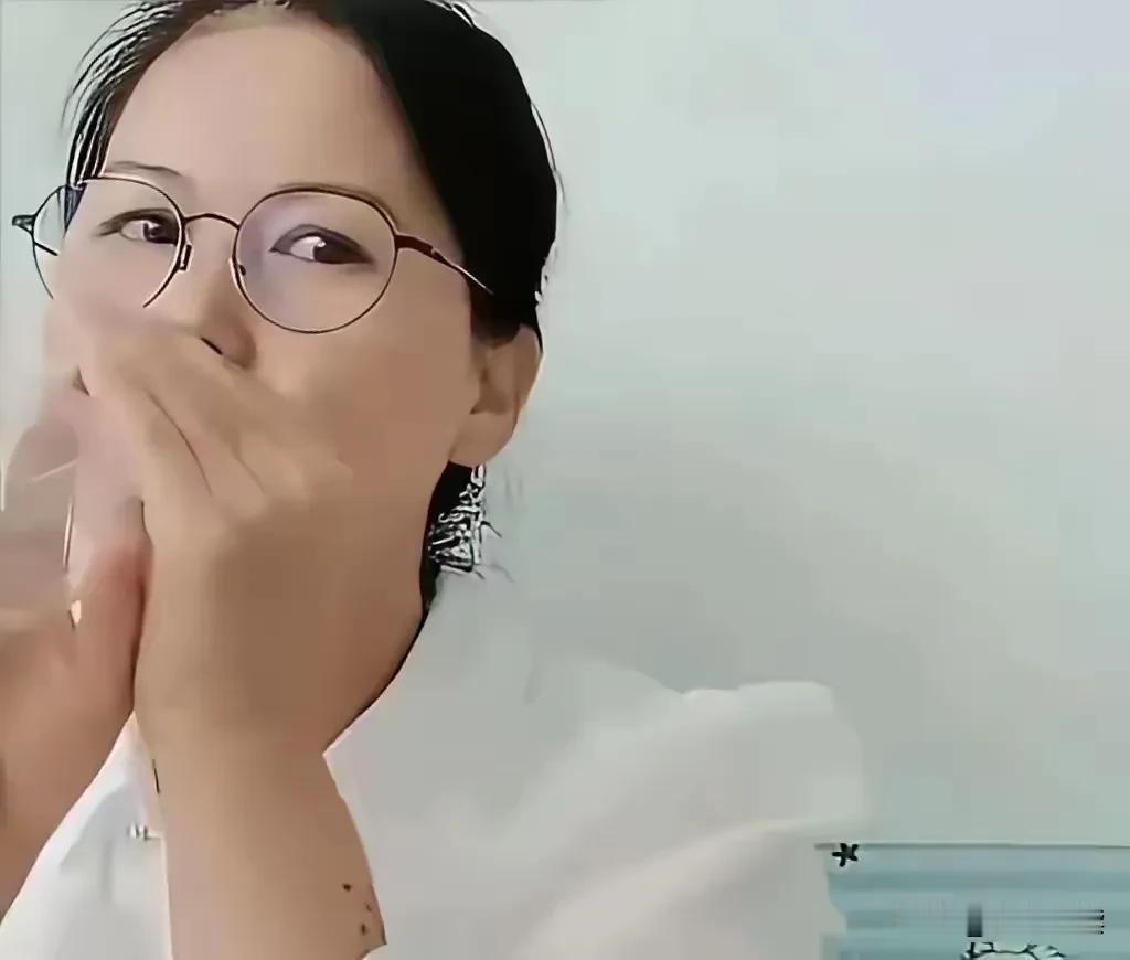 如果传言属实
那马筱梅母女确实好算计
这是直接给小杨阿姨捧杀呀

这两天随着马筱