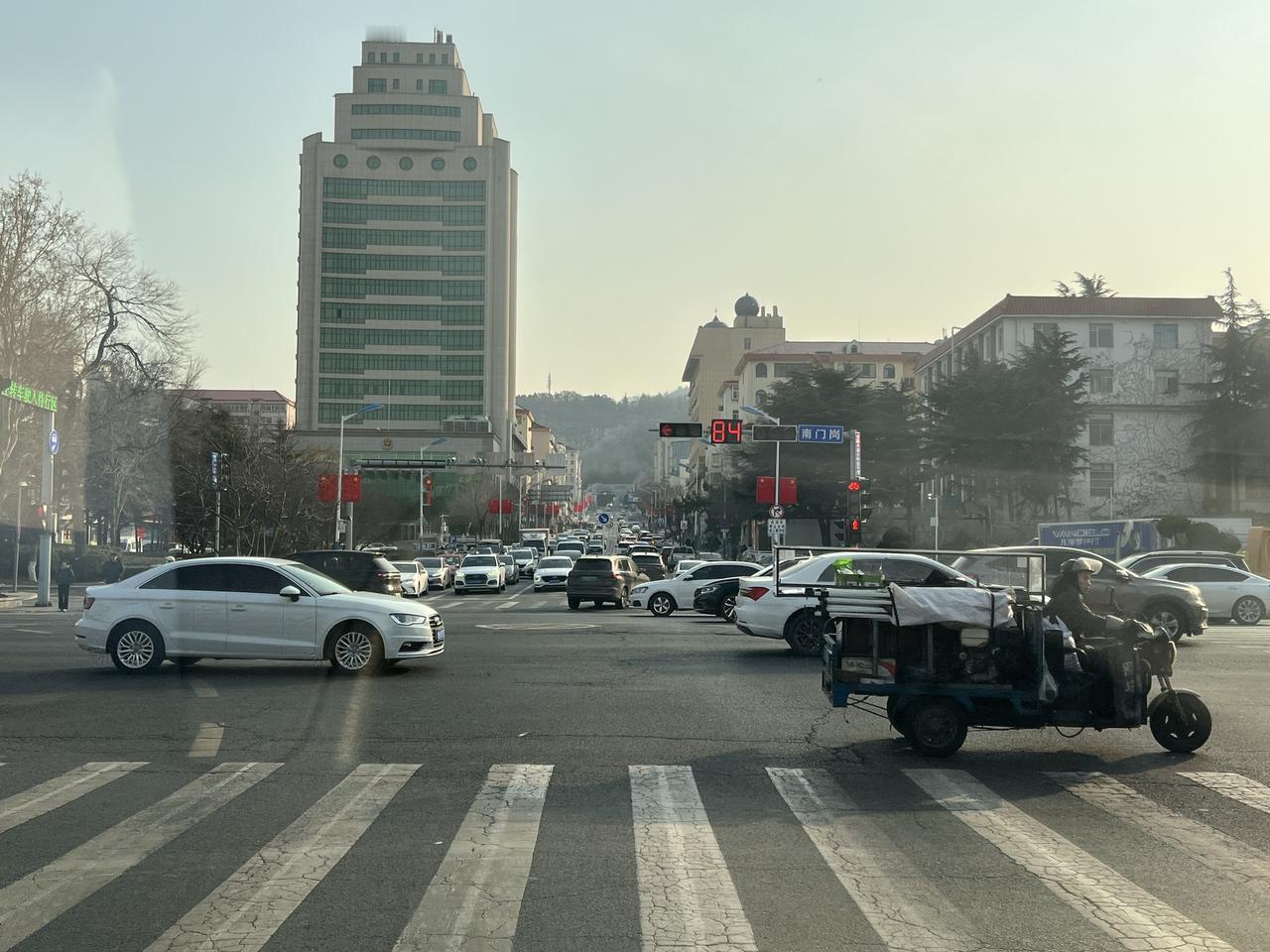 于海青：为何说有条街道记录着威海的繁荣？记得九十年代的时候，威海迎来了一个高速发