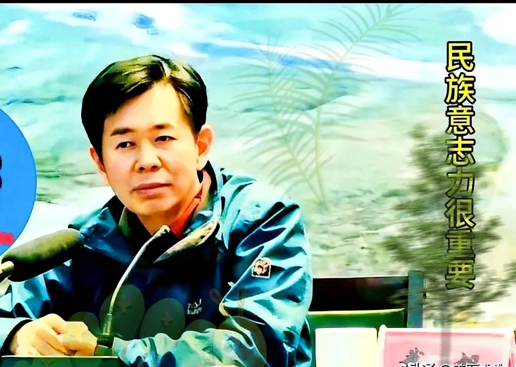 戴旭一摔门，某些“精英”的遮羞布碎了一地！
 
节目里讲美国包围圈、国家战略，正