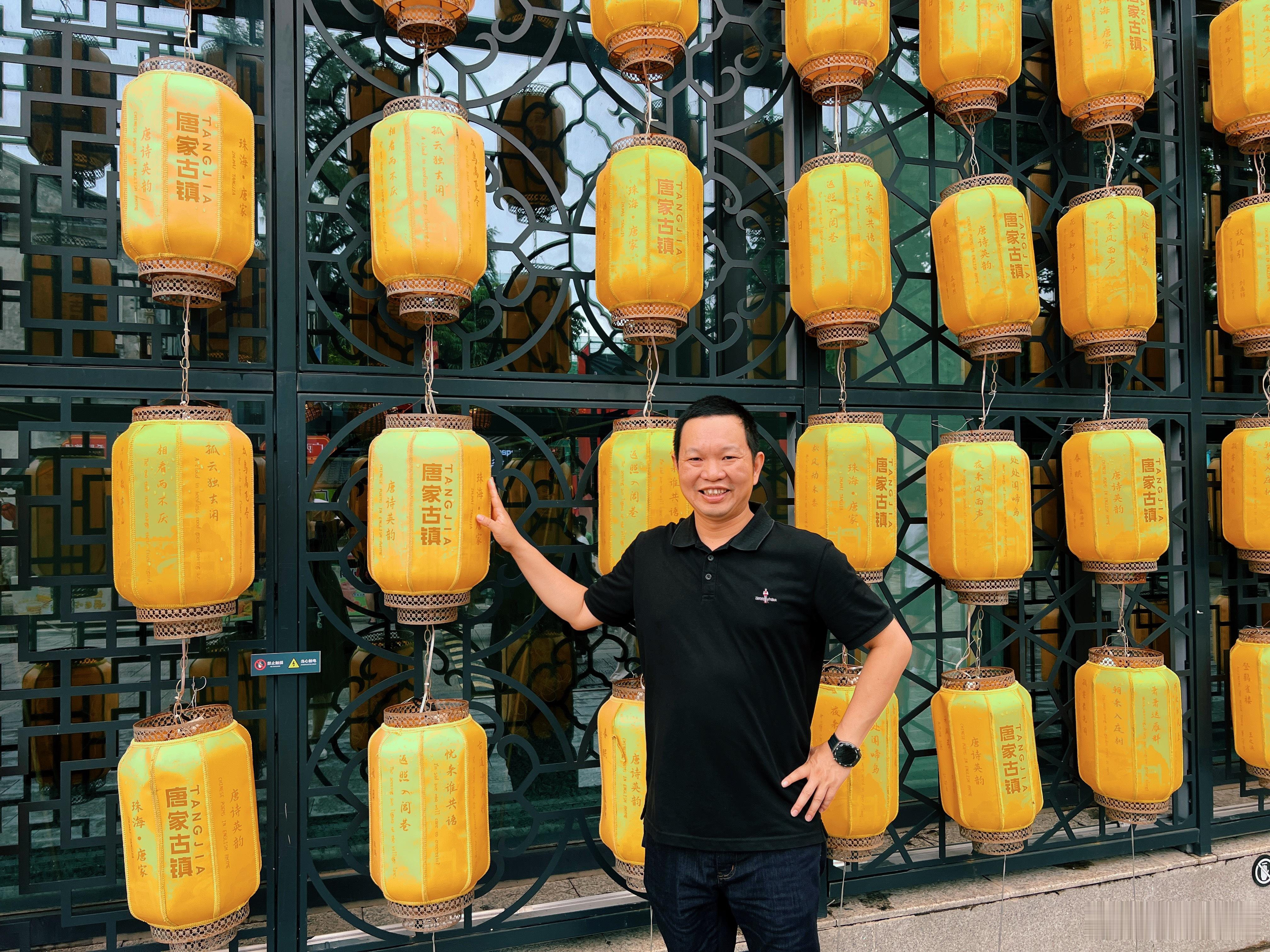 把“问题”看成“挑战”，把“困难”看成“机会”。乐观不是盲目，而是选择。你用什么