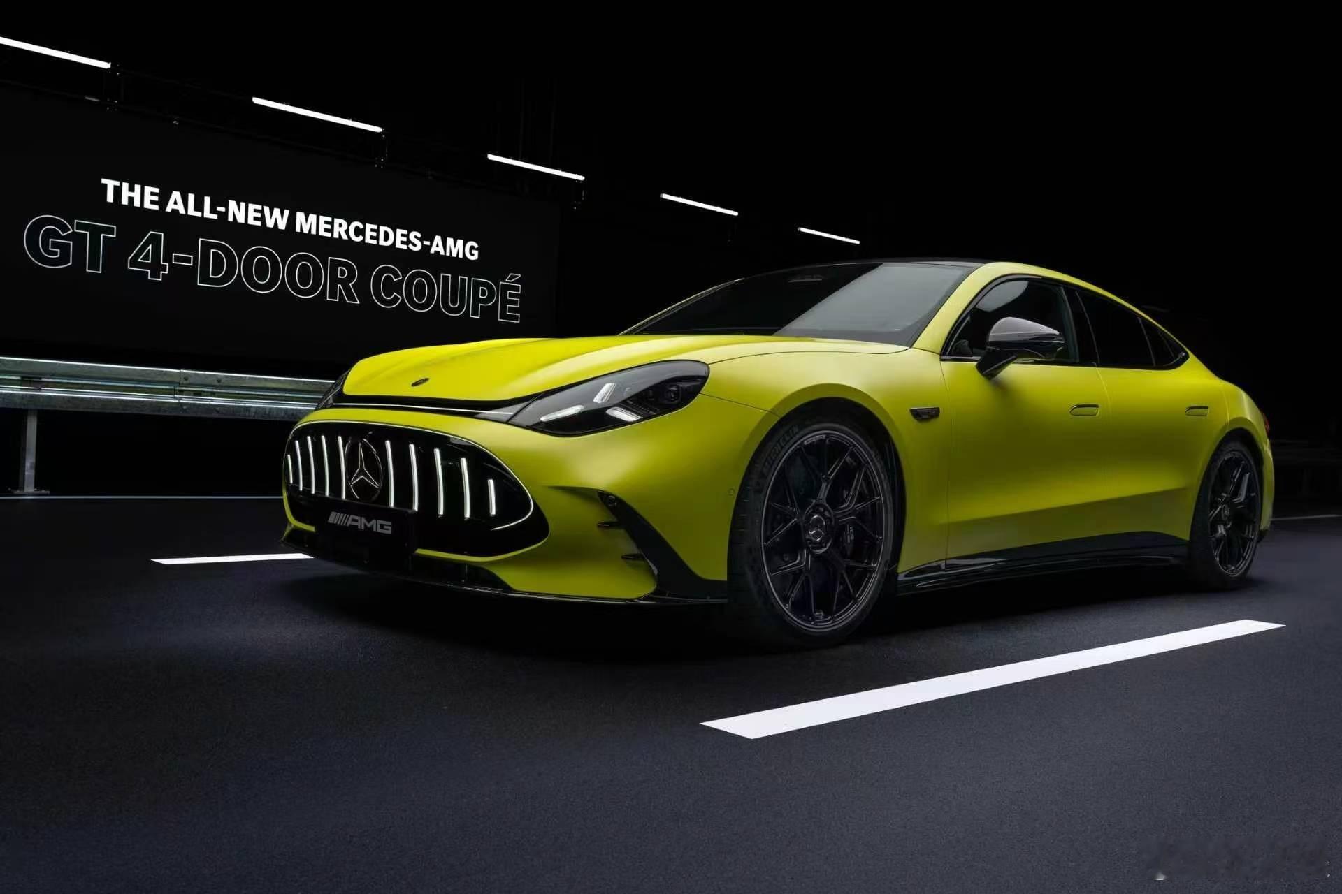 全新一代奔驰AMG GT四门轿跑正式发布，基于AMG.EA纯电平台打造，造型颠覆