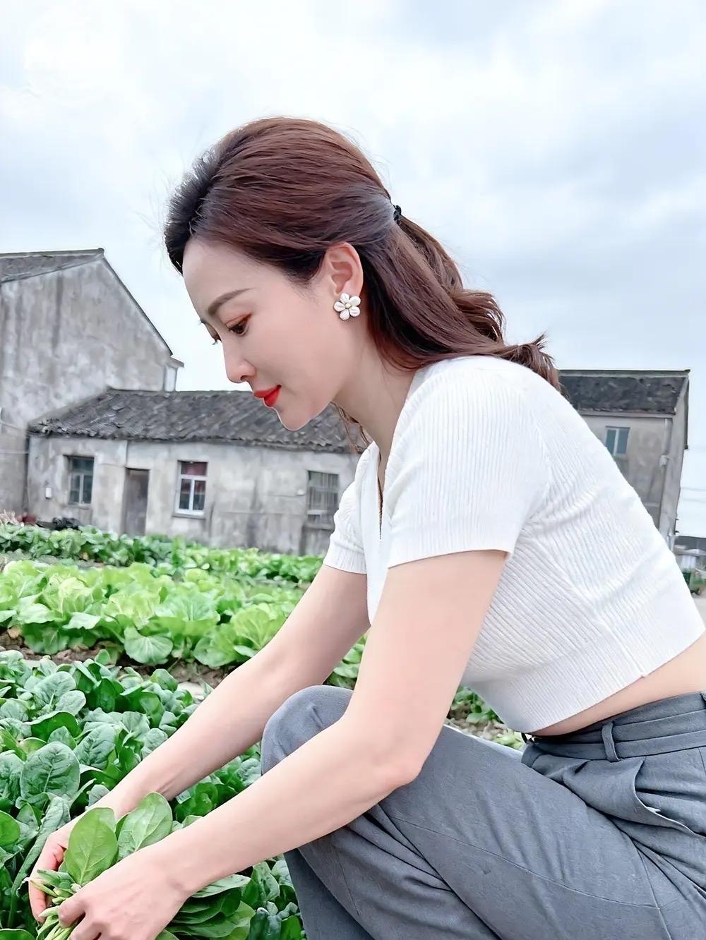 "如果你已经60岁了，那么你来日不多了，没有意外，最多还能过20多次春节，还能体