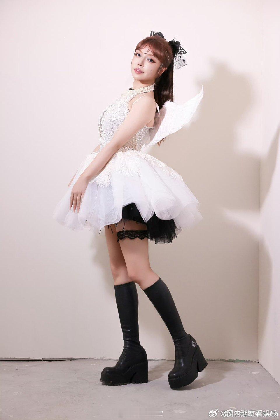 维妮娜长文告别浪姐舞台 尽力无悔，不负热爱。长文里她坦然告别舞台，感恩所有支持与