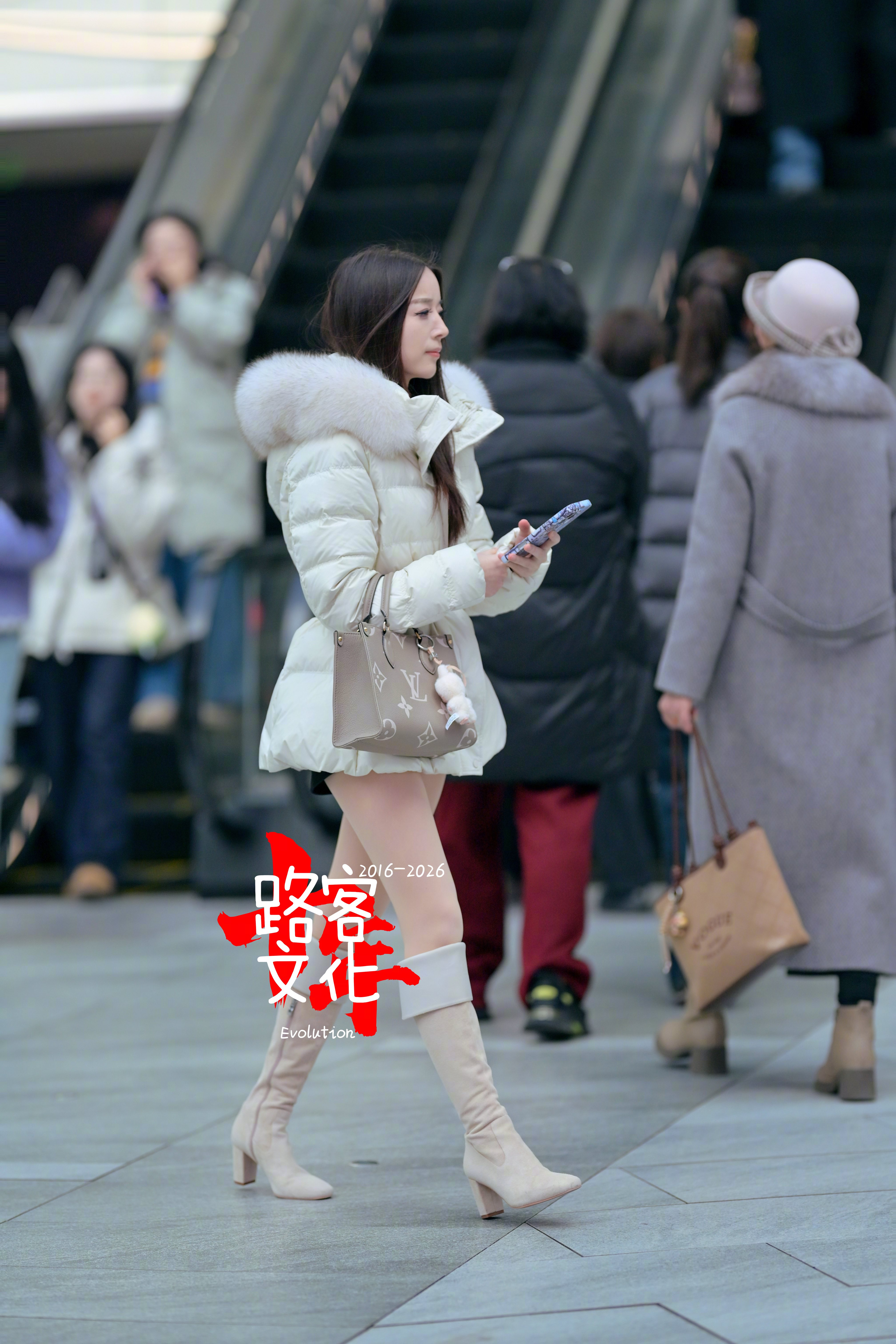 冬季稳妥穿搭每年都不会过时哈 