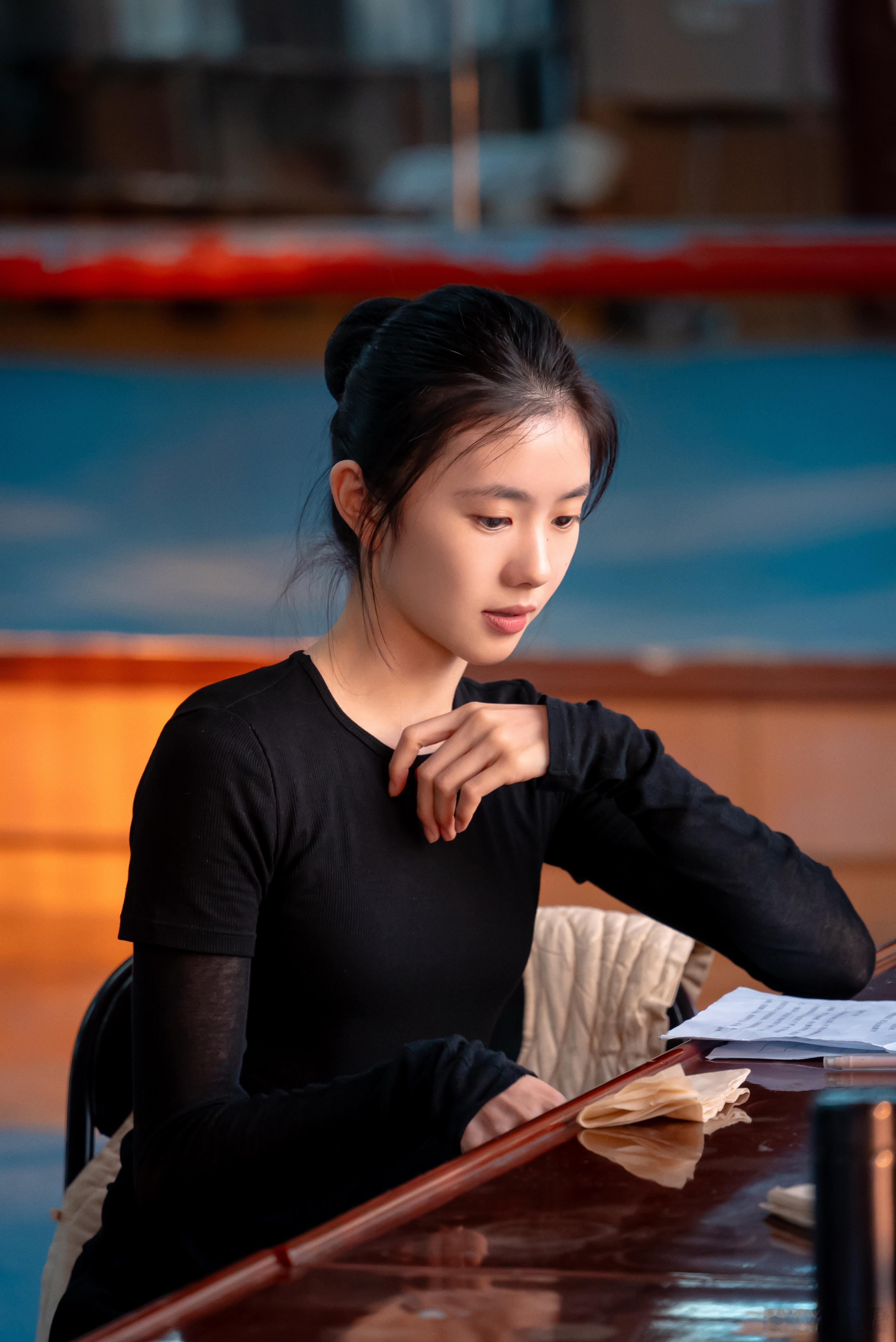 主角看片会后劲儿好大🌿刘浩存把忆秦娥的纯粹、倔强与温柔完美诠释，从青涩懵懂的乡